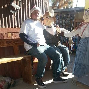 Meet your Posher, Victor